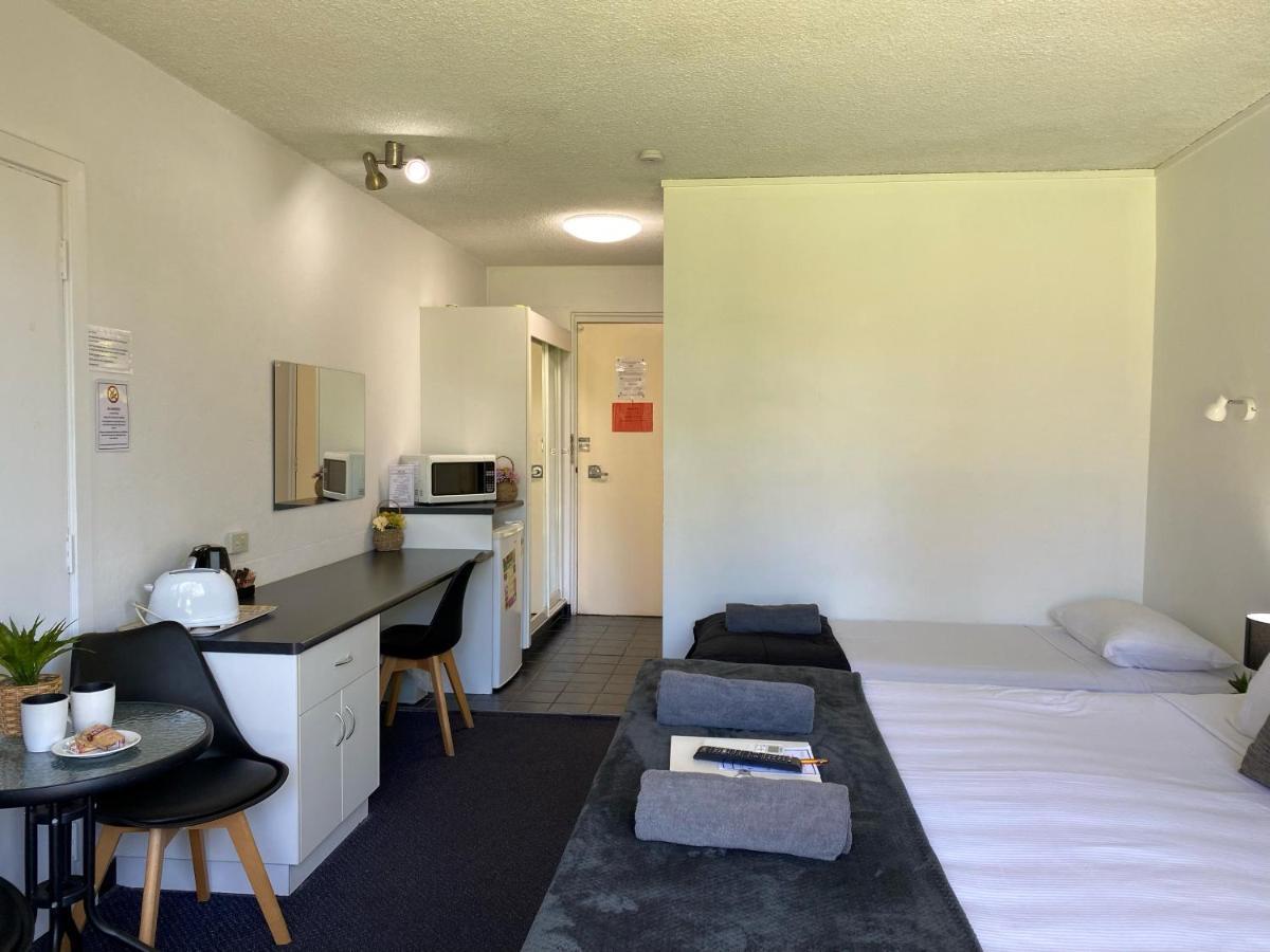 Mid City Motor Inn Mackay Buitenkant foto